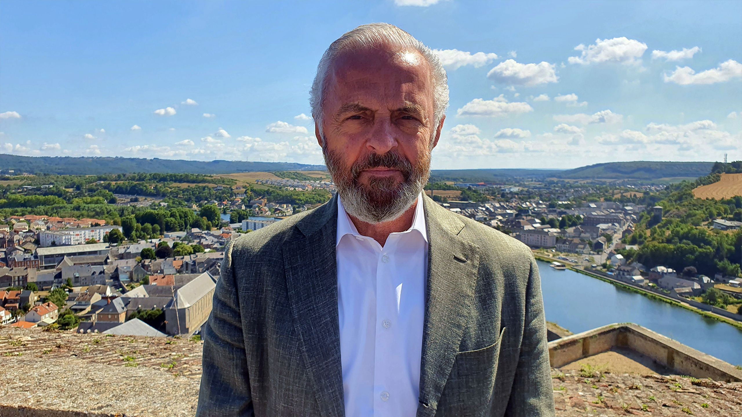 Backdrop for Langs de Maas