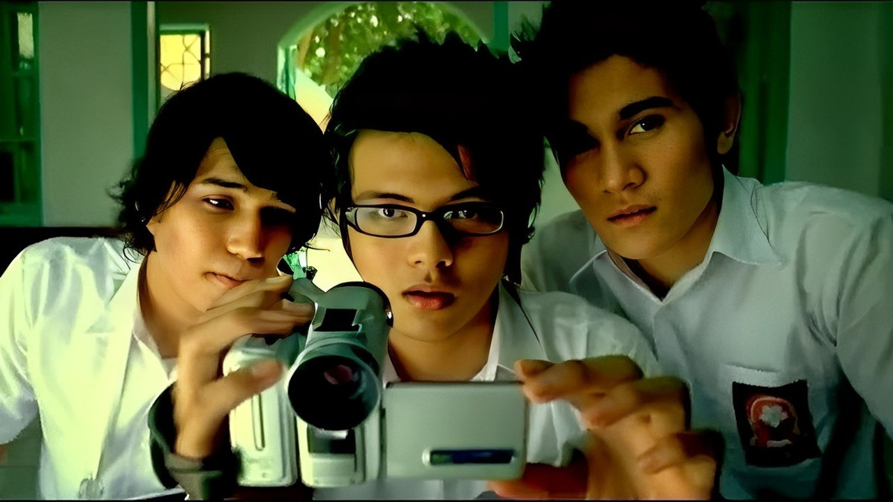 Backdrop for Catatan Akhir Sekolah