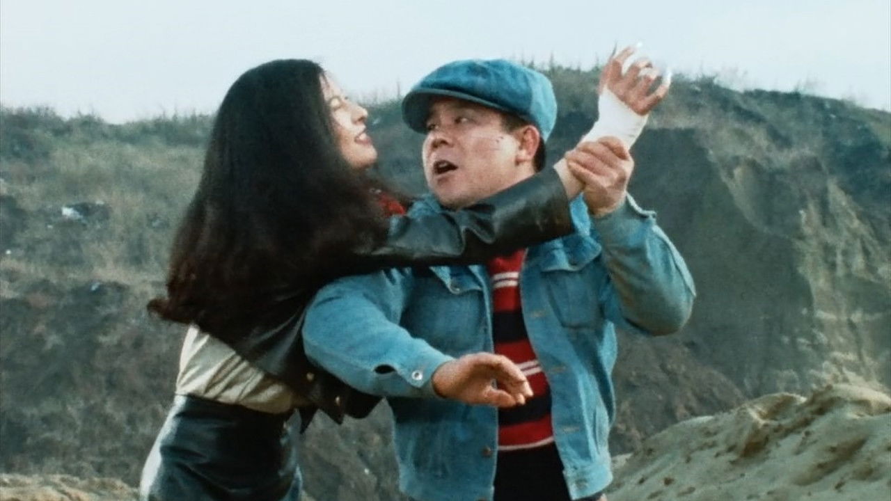 Backdrop for Himitsu Sentai Gorenger: The Red Death Match