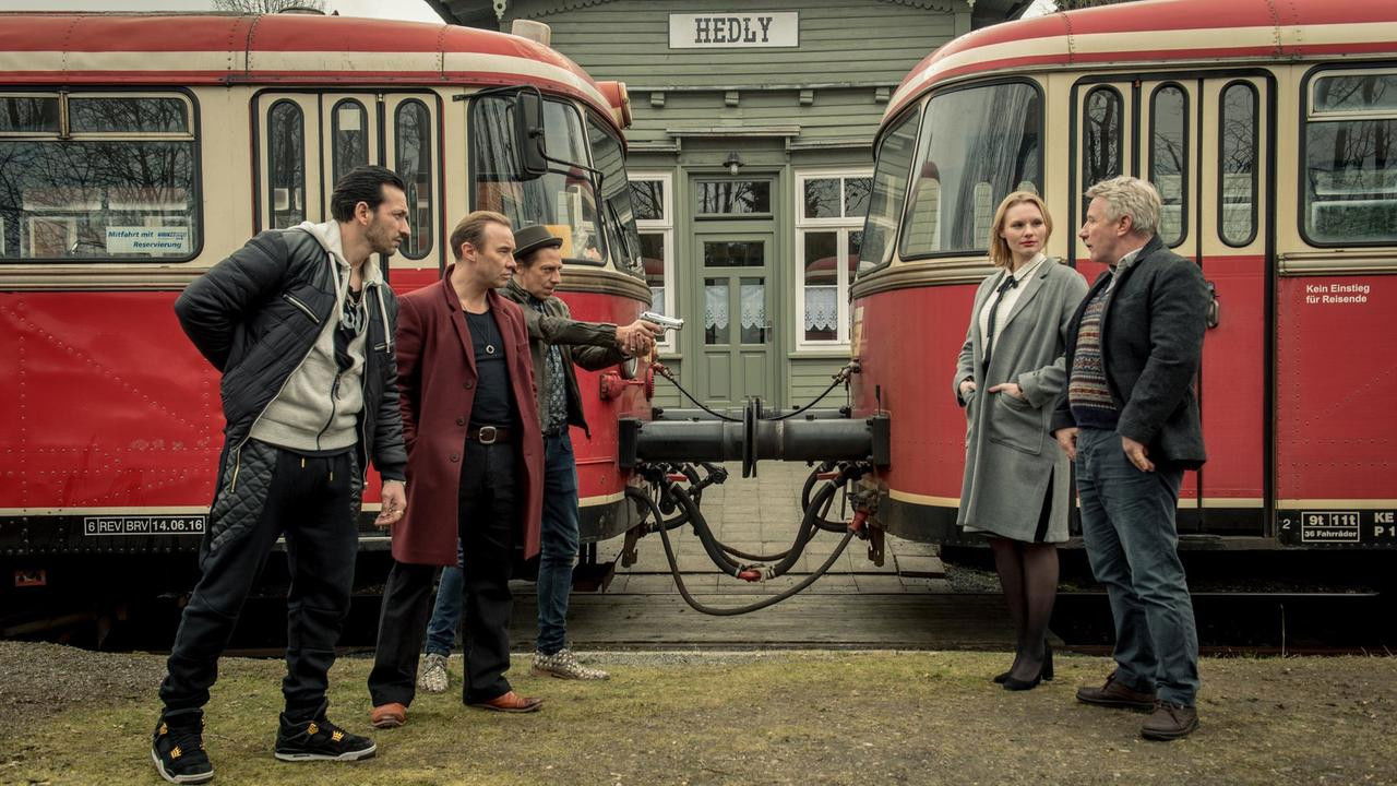 Backdrop for 13 Uhr mittags