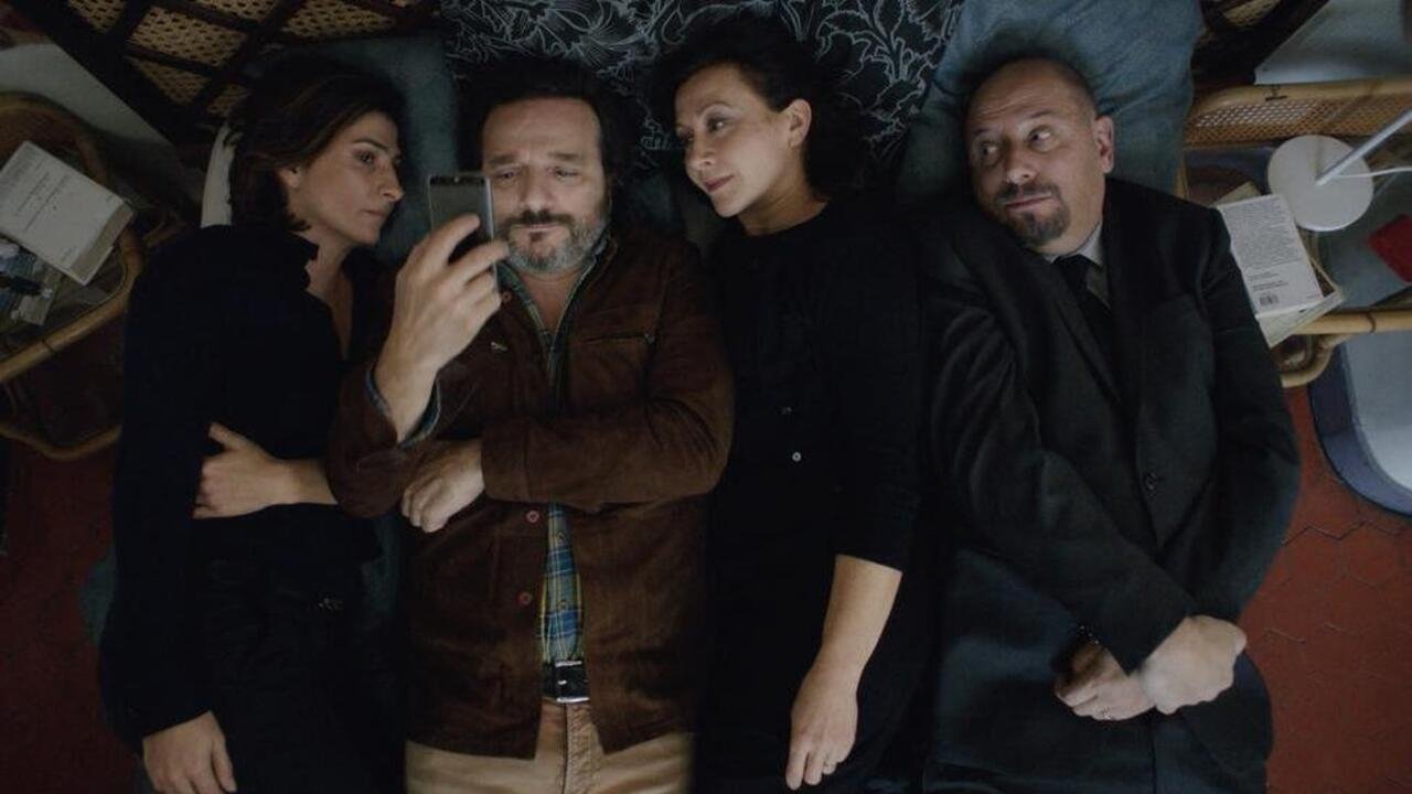 Backdrop for La solitude est un animal de compagnie