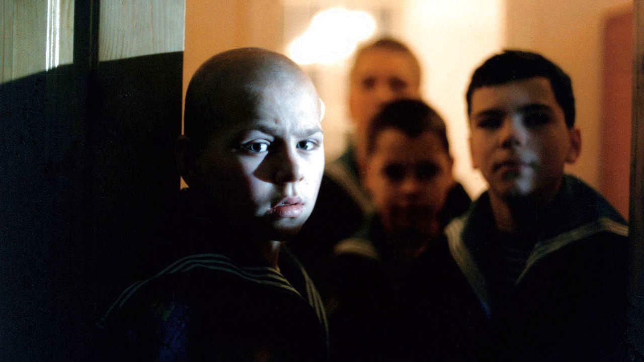 Backdrop for The 3 Rooms of Melancholia