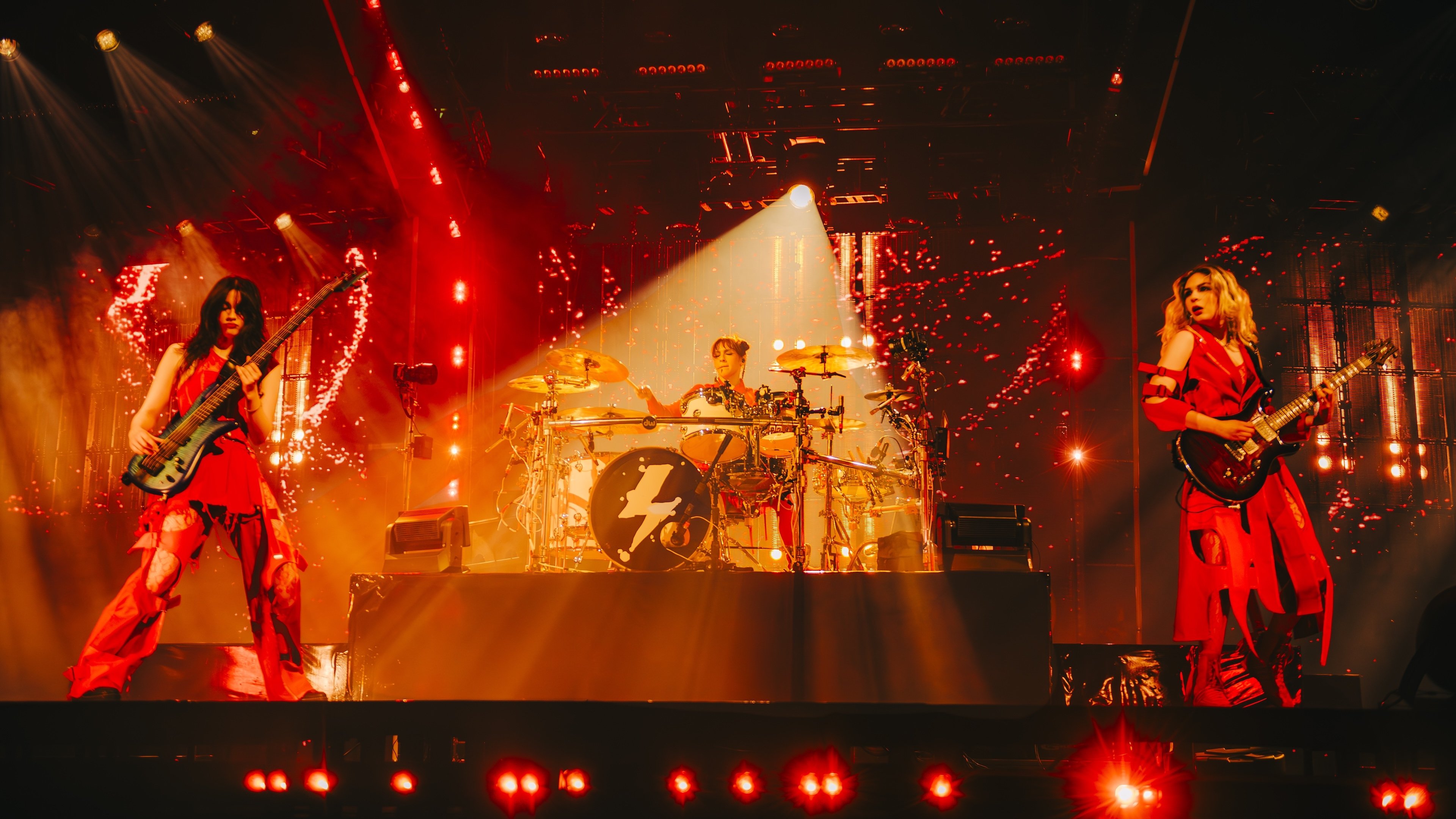 Backdrop for The Warning Live From Auditorio Nacional, CDMX