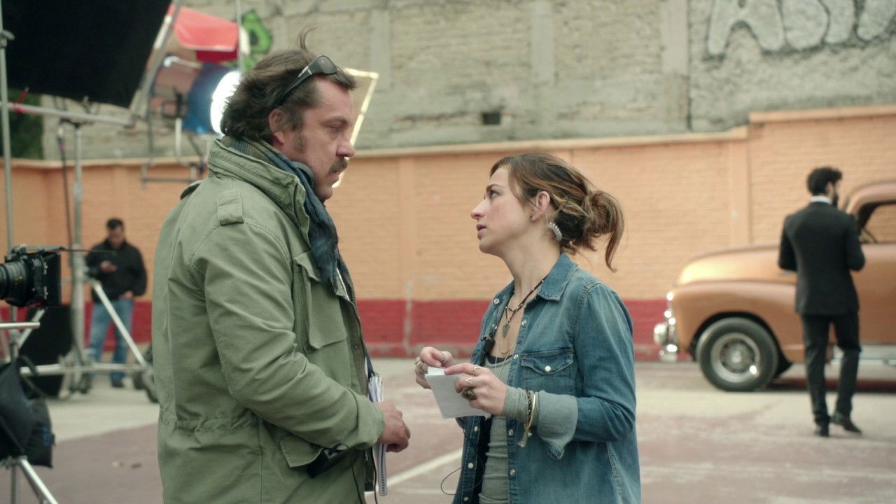 Backdrop for Casi una gran estafa