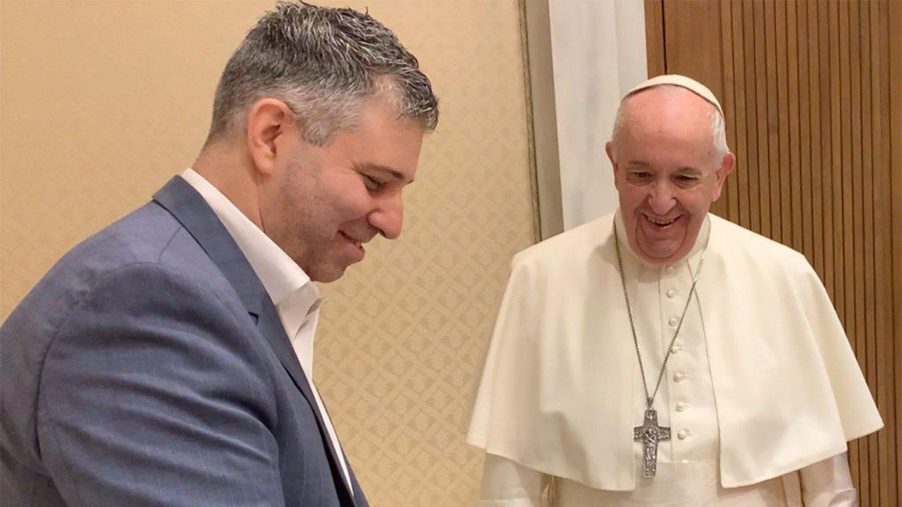 Backdrop for Francisco, El Jesuita