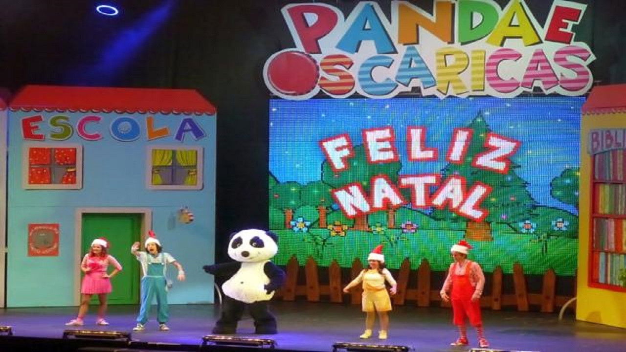 Backdrop for Panda e os Caricas - O Musical Ao Vivo 2