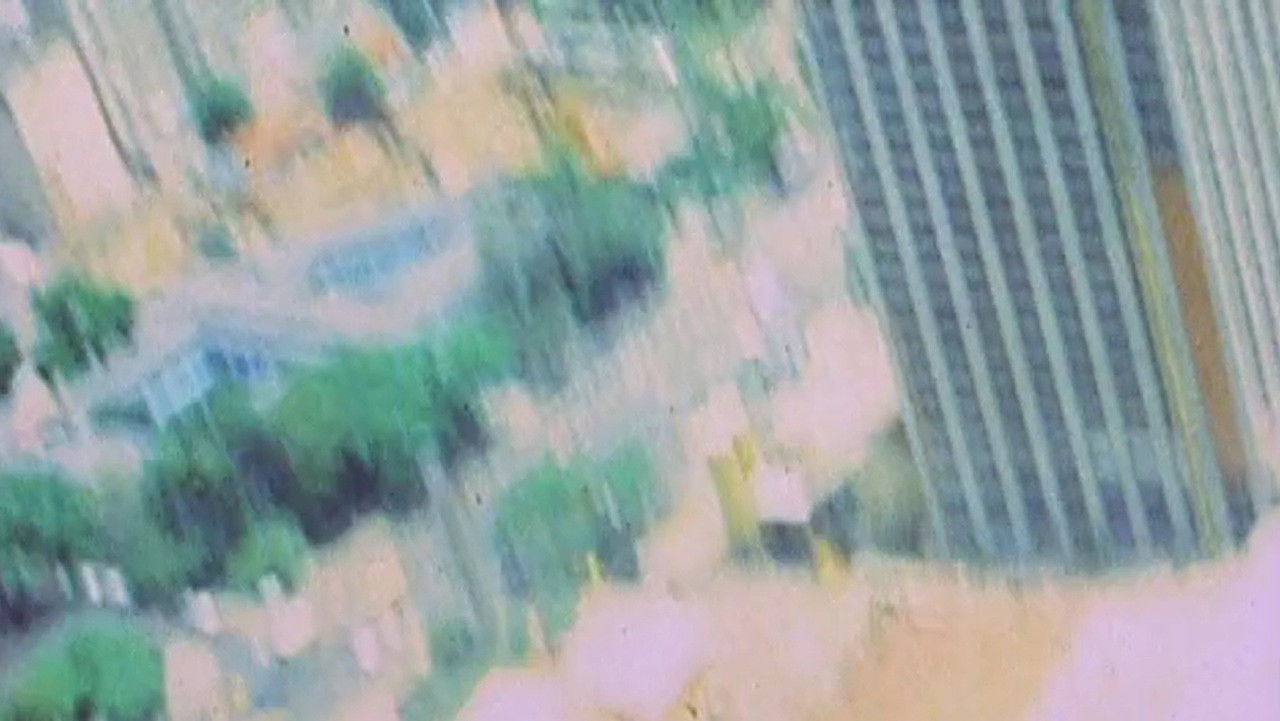 Backdrop for Intento de vuelo fallido