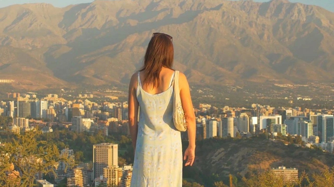 Backdrop for En tránsito