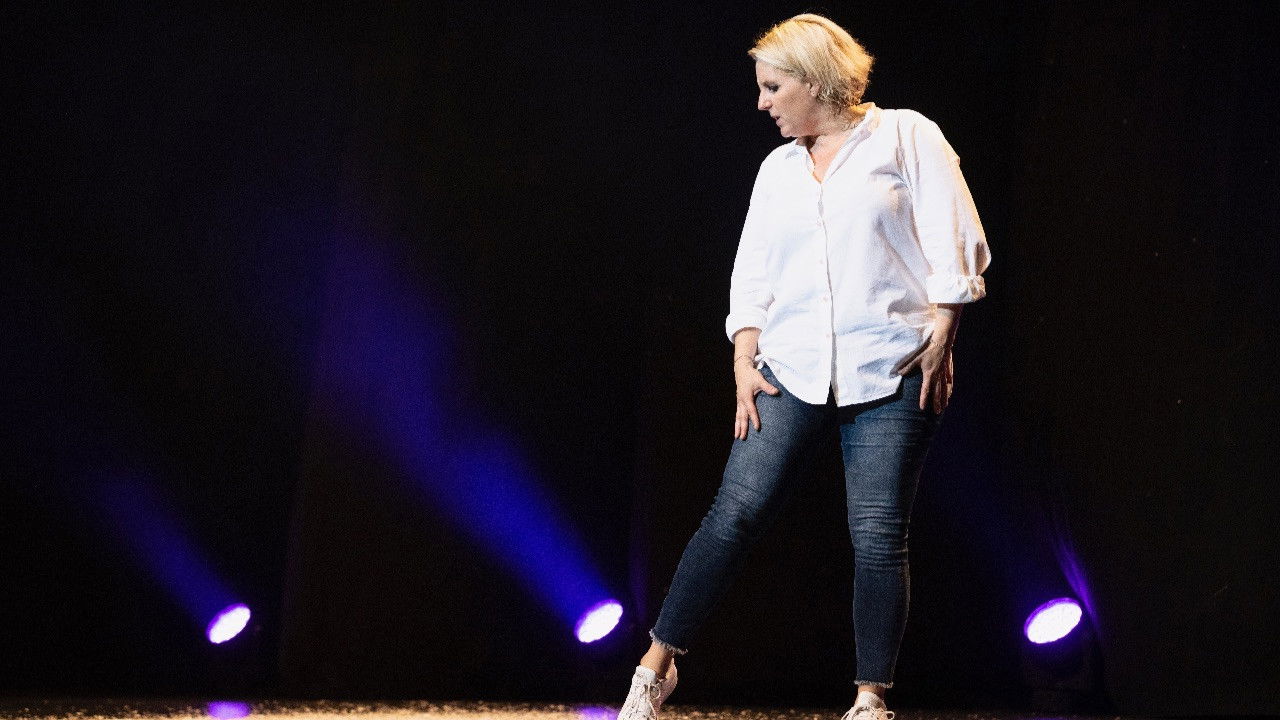 Backdrop for Véronique Gallo - Femme de Vie