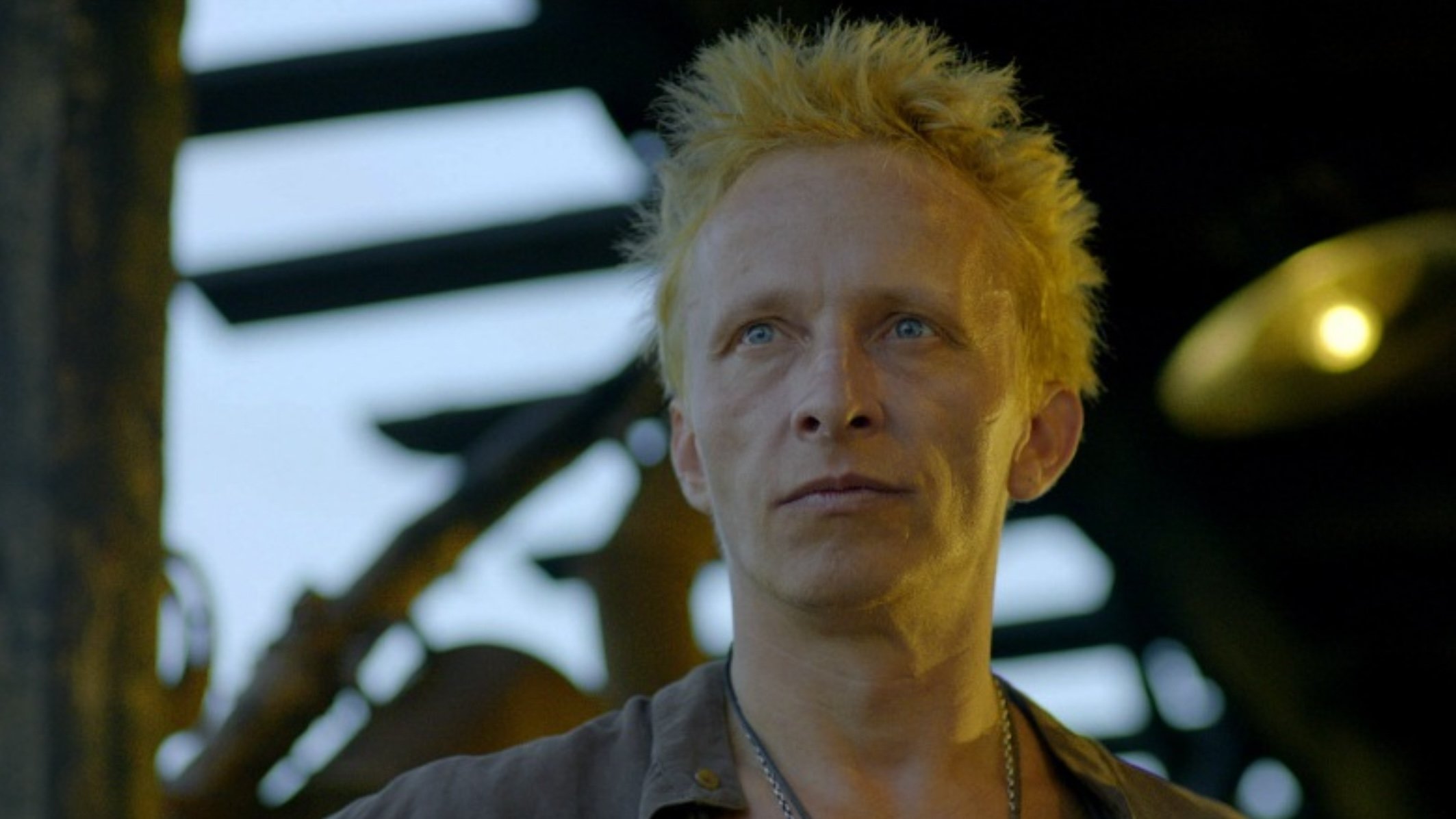 Backdrop for Nightingale - The Robber