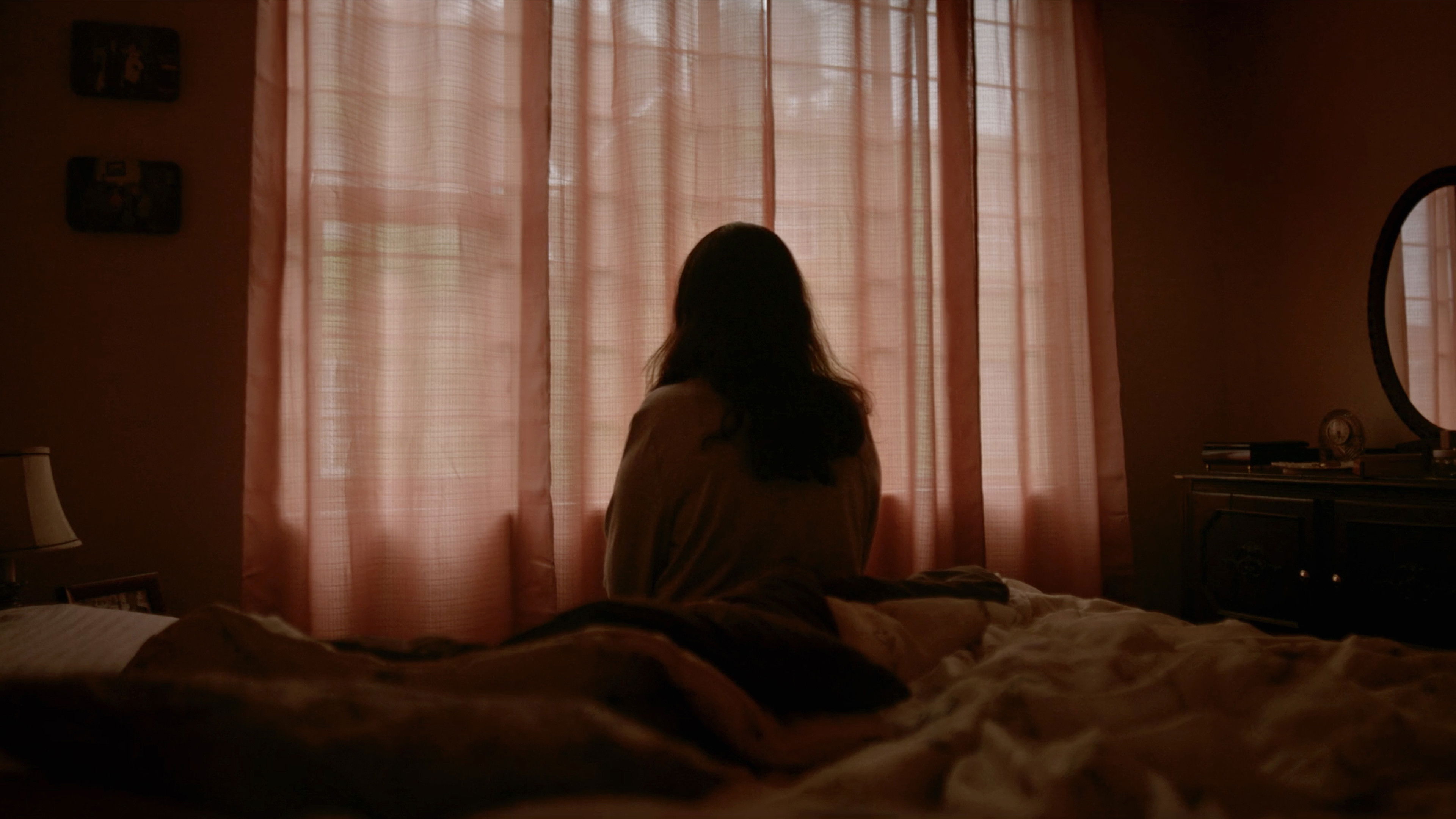 Backdrop for Un susurro comienza un incendio