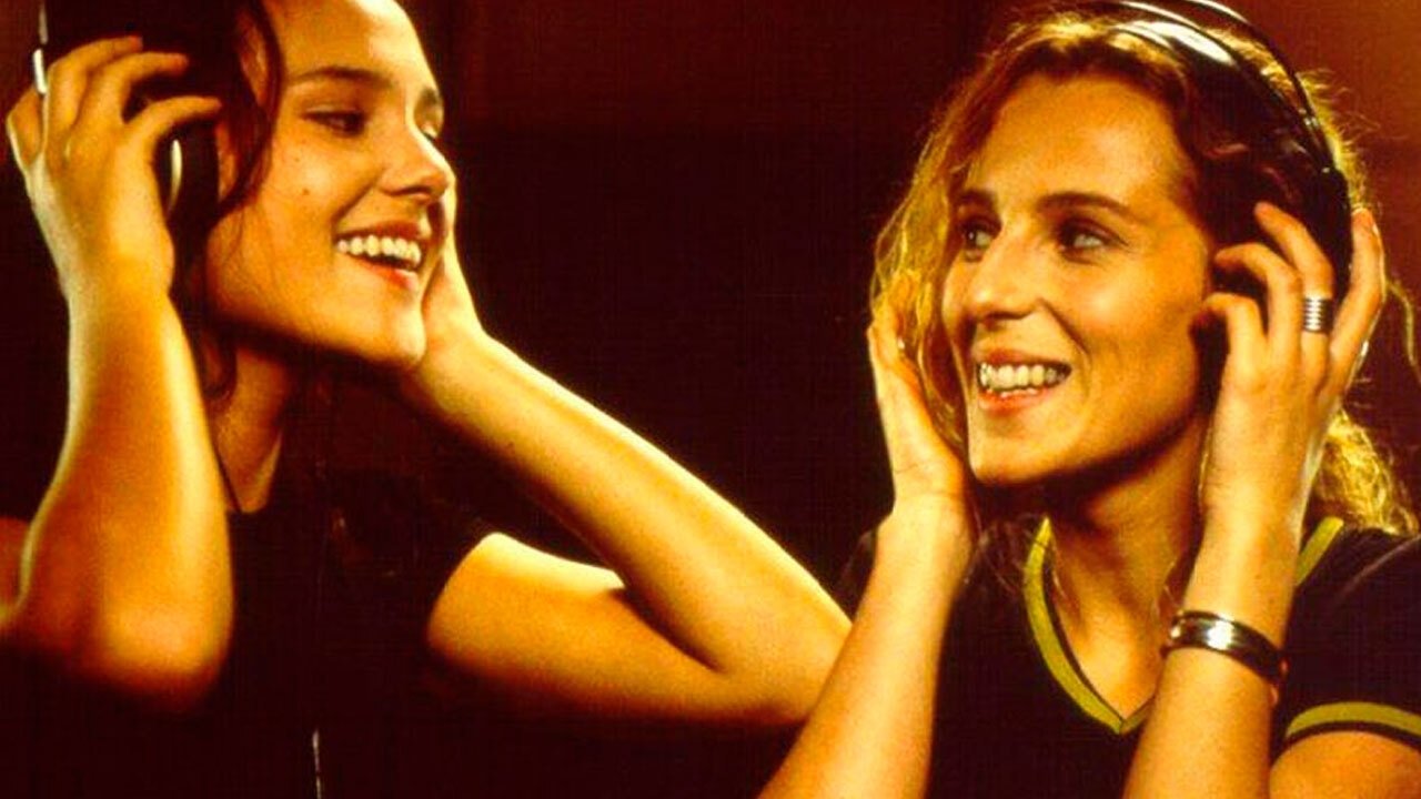 Backdrop for Heroines