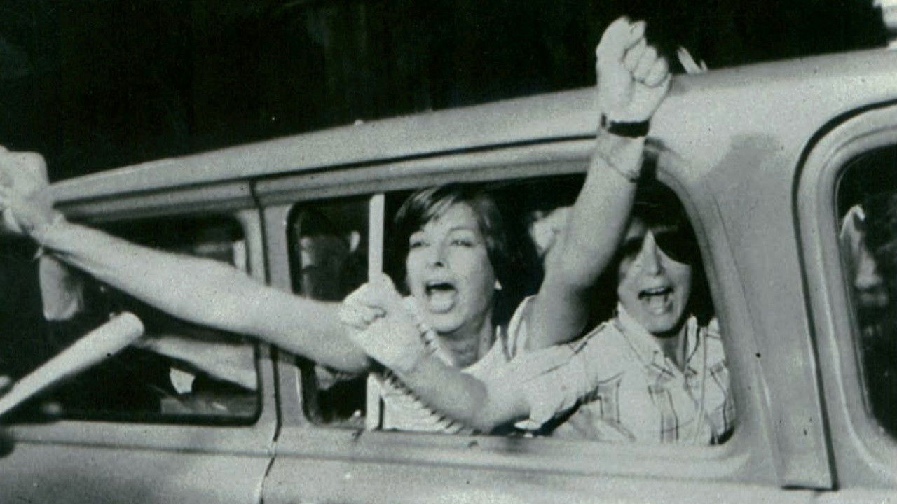 Backdrop for Women's Memoirs