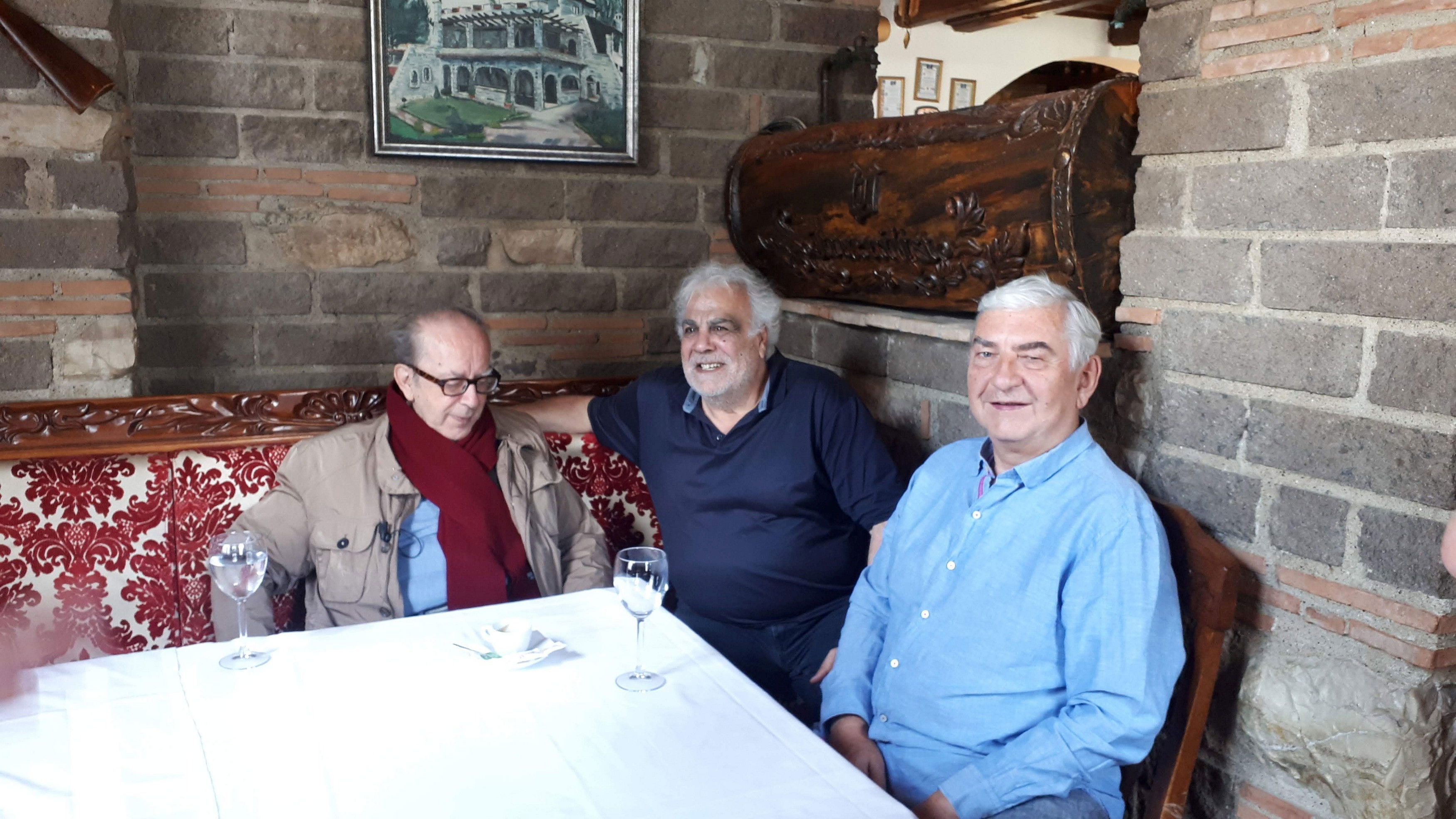 Backdrop for Vůně albánské kuchyně s Miroslavem Donutilem