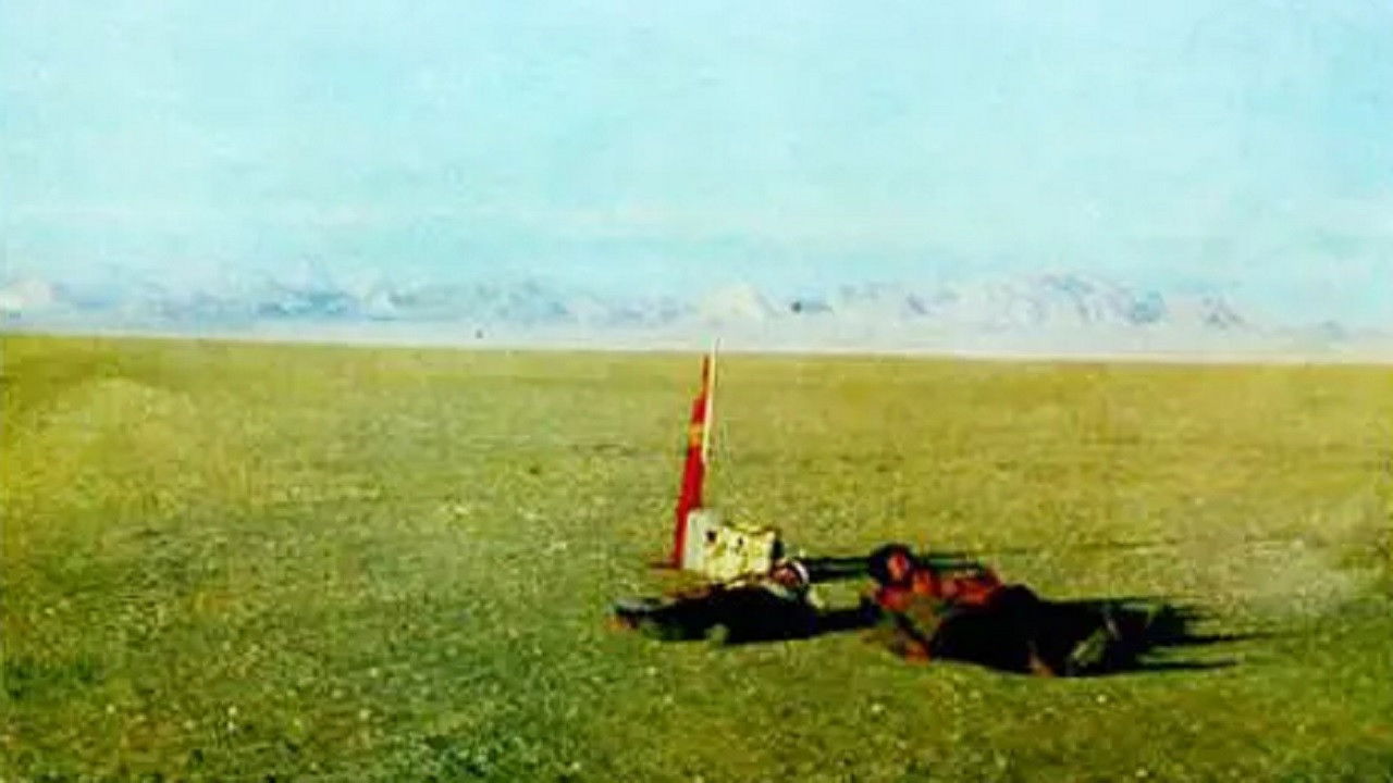 Backdrop for 瀚海潮