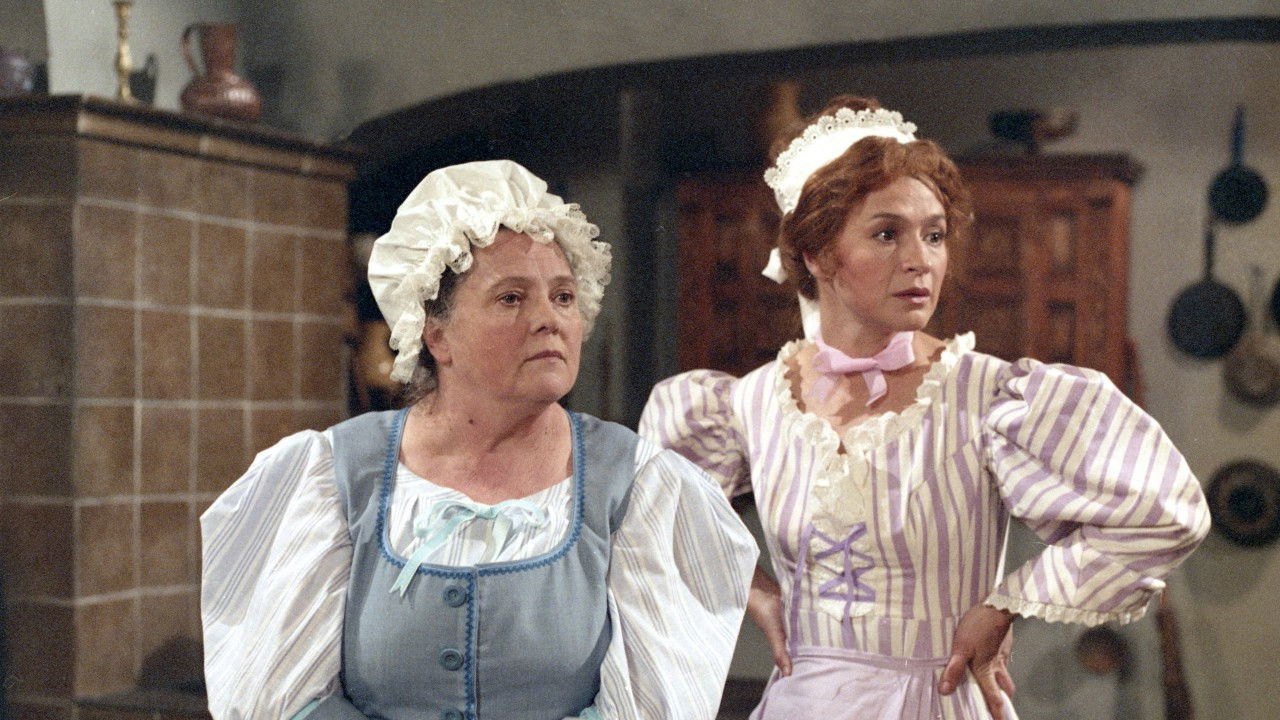 Backdrop for Hádanice