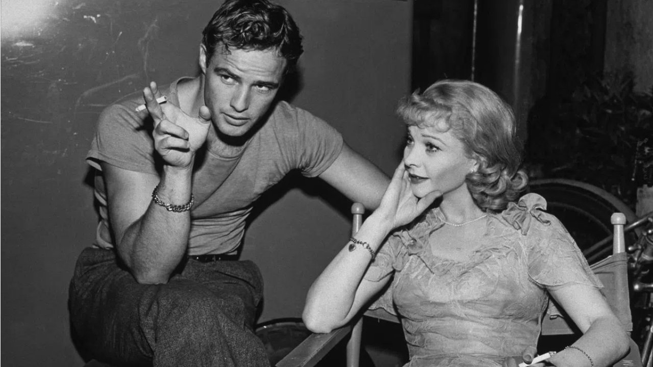 Backdrop for Flashing Images of Vivien Leigh and Marlon Brando