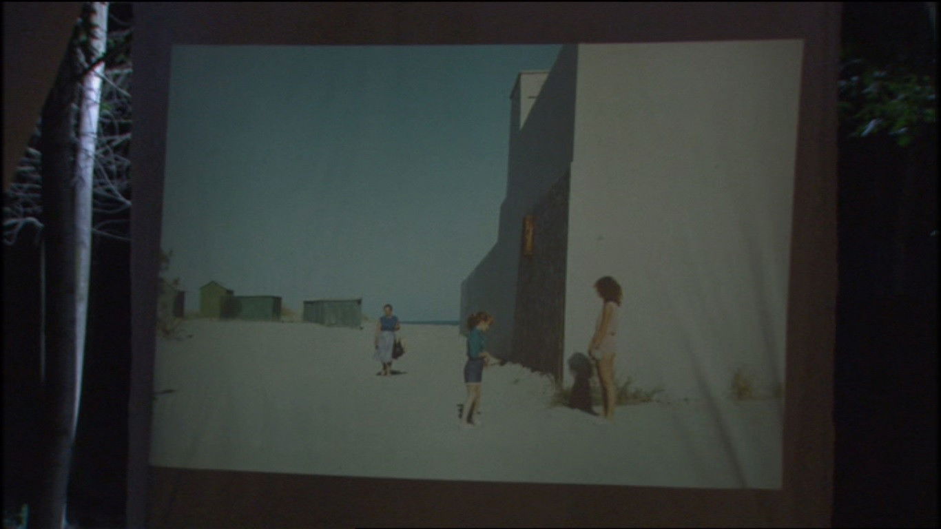 Backdrop for Il mondo di Luigi Ghirri