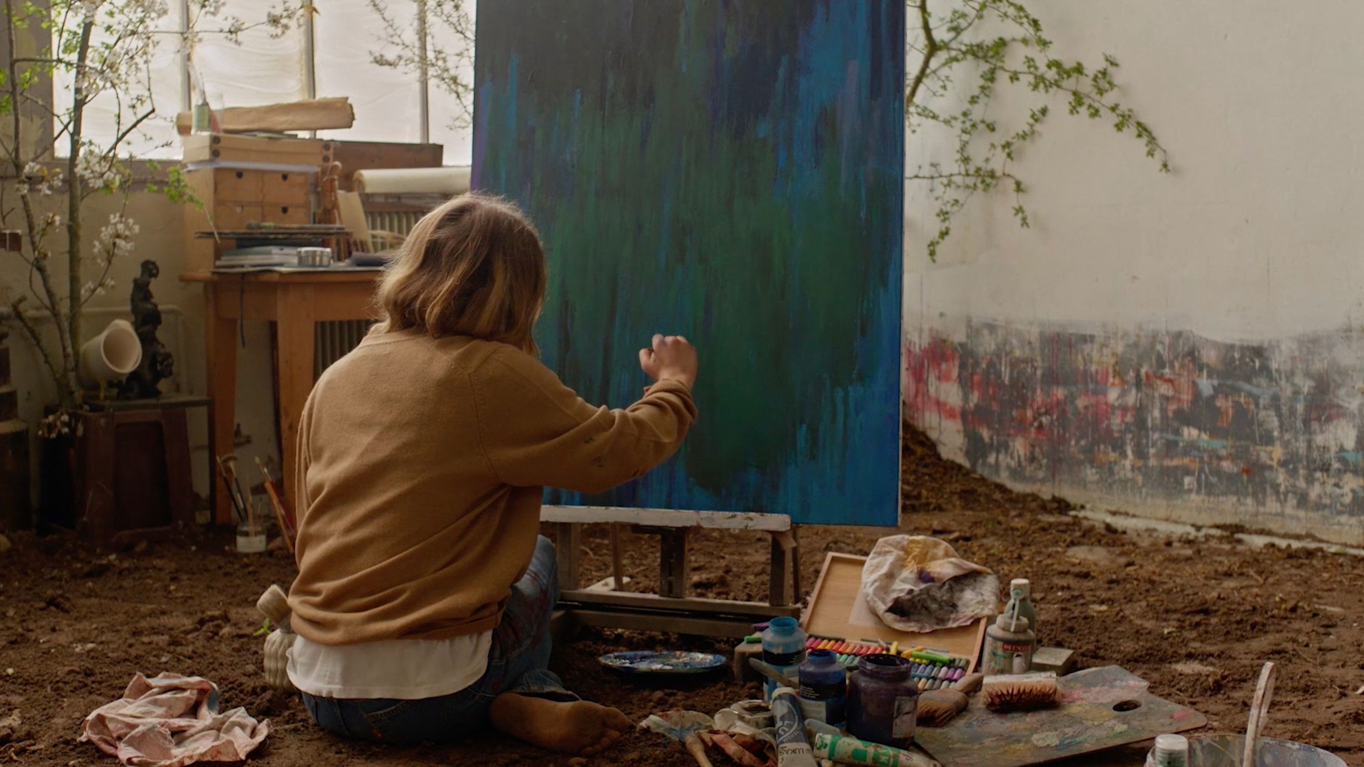 Backdrop for BRISÉE