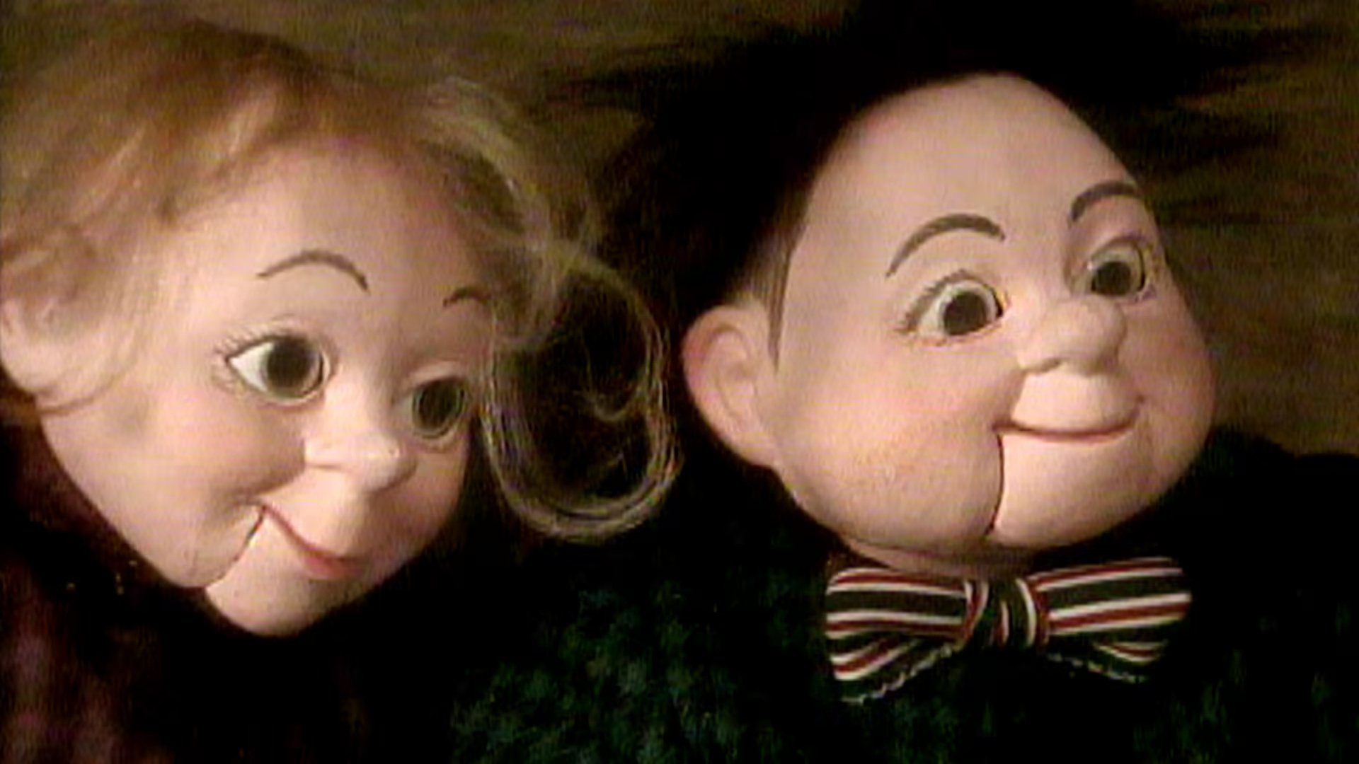 Backdrop for Dockorna i spegeln