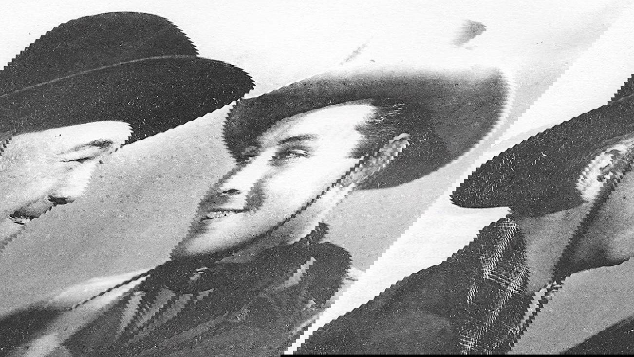 Backdrop for Three on the Trail