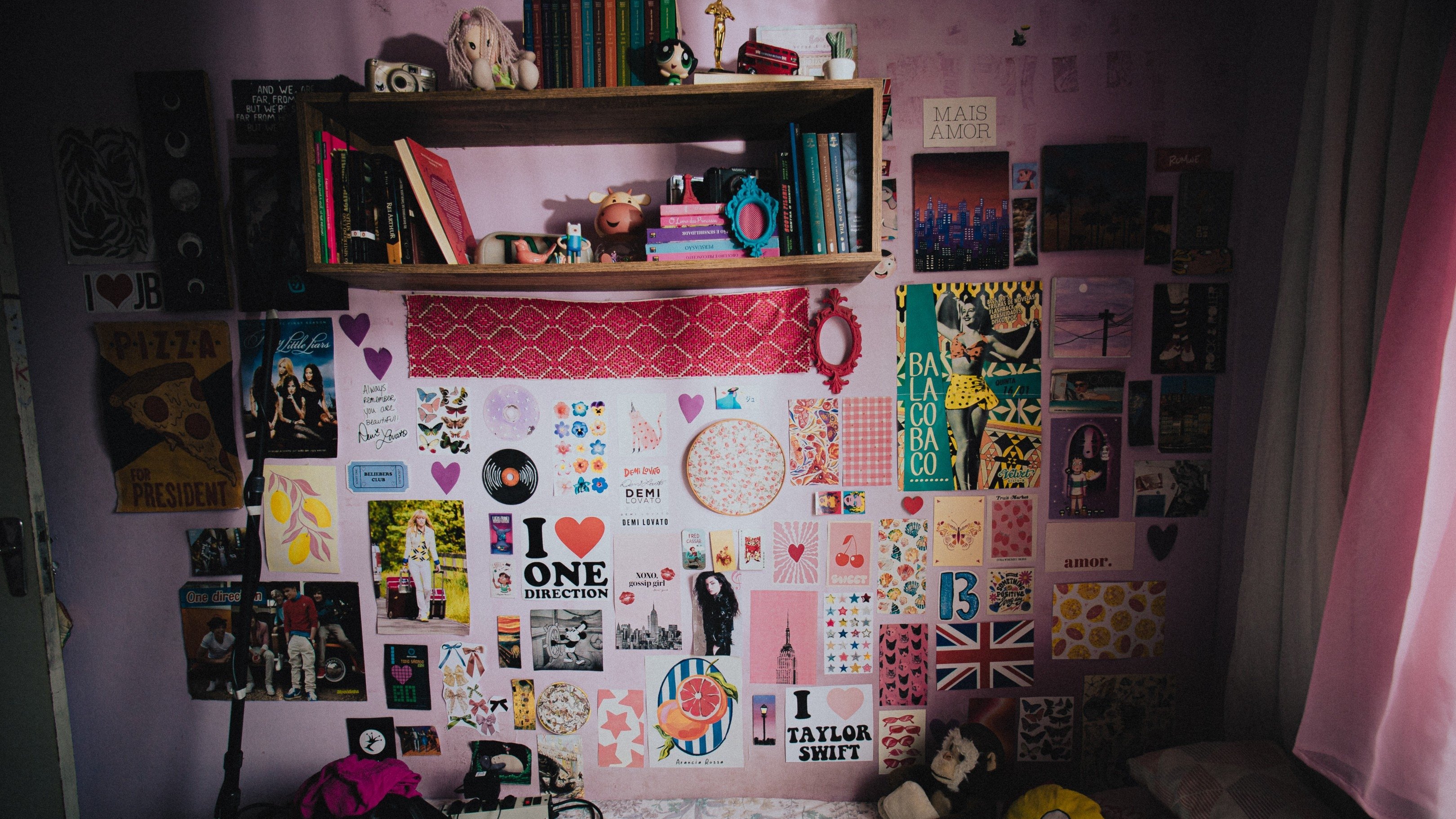 Backdrop for Rosa Coral