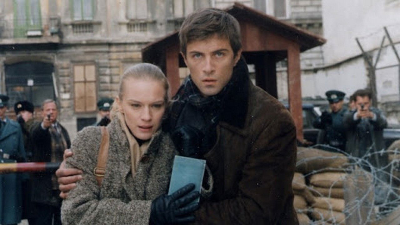 Backdrop for Il tunnel della libertà