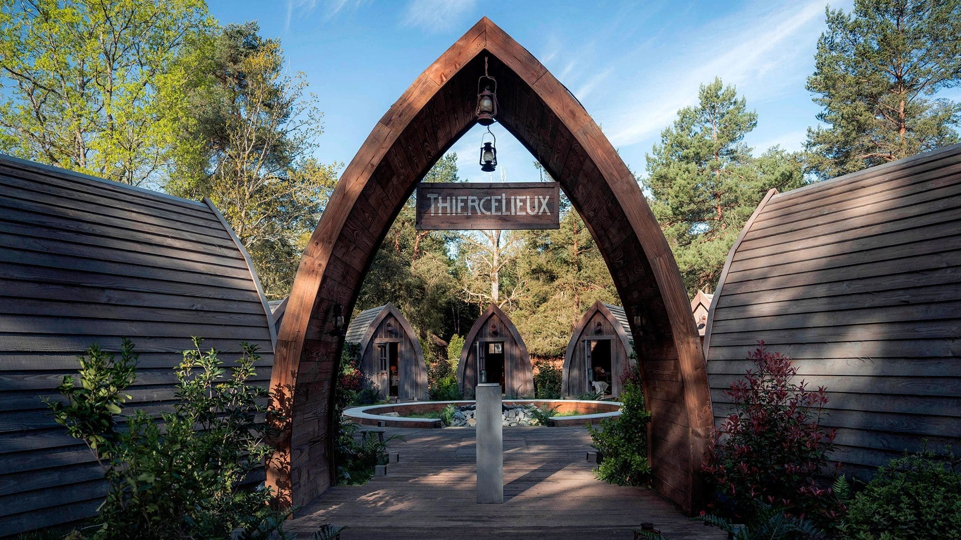 Backdrop for Behind the Werewolves of Millers Hollow