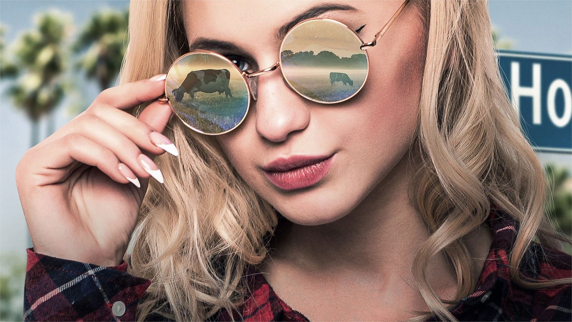 Backdrop for True Confessions of a Hollywood Starlet