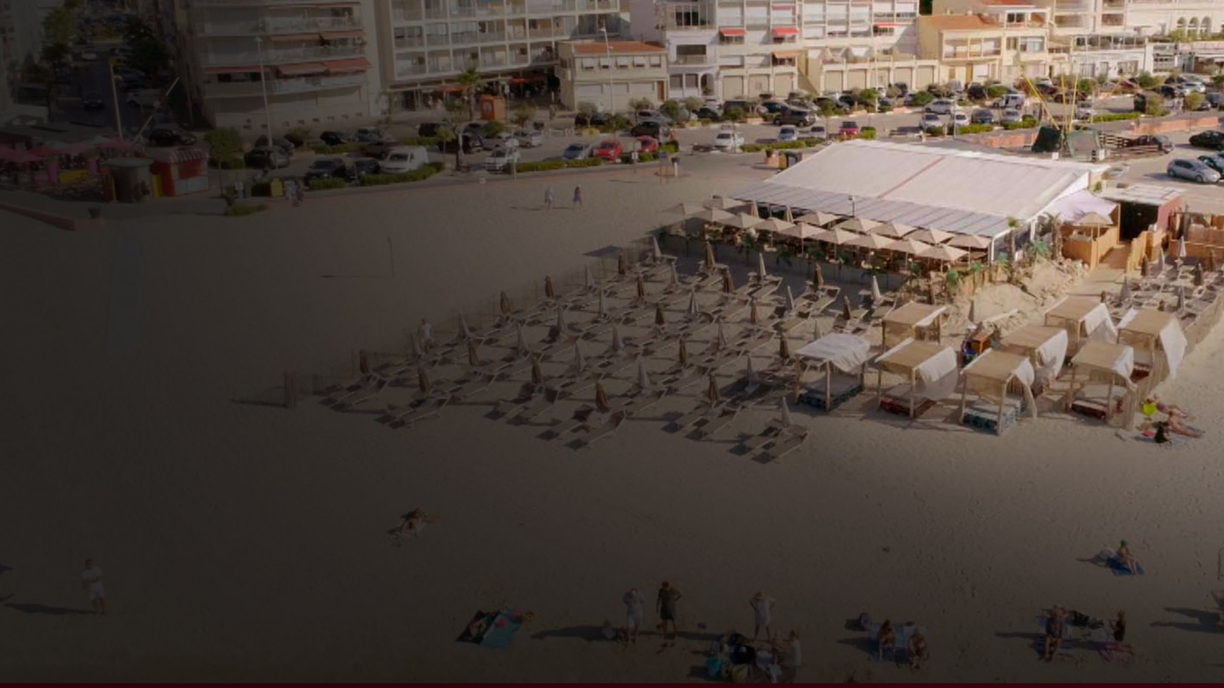 Backdrop for Les paillotes refusent de boire la tasse