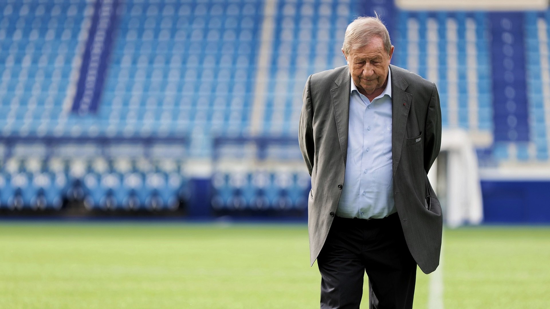 Backdrop for Guy Roux, une histoire de France