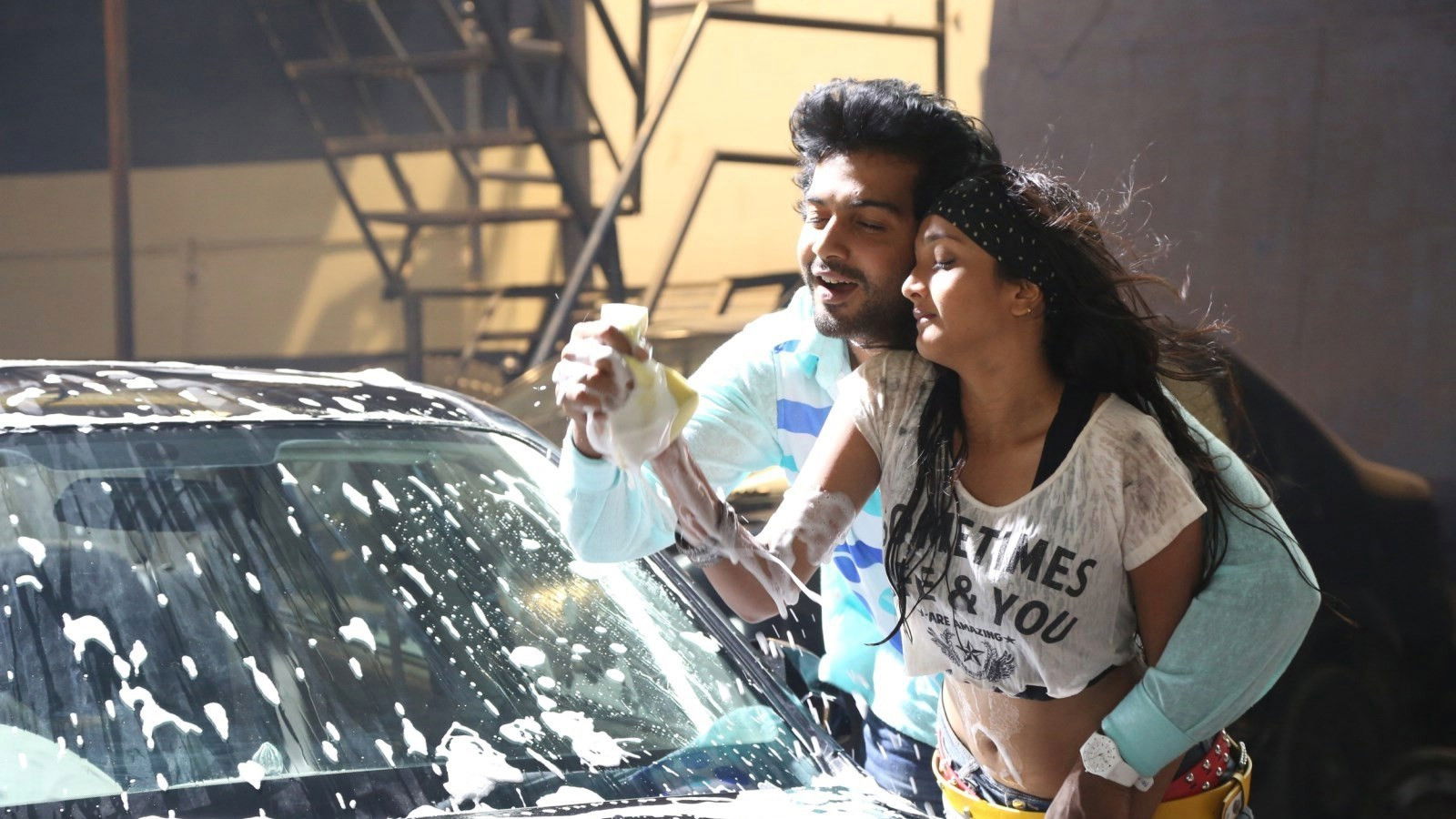 Backdrop for Aayirathil Iruvar