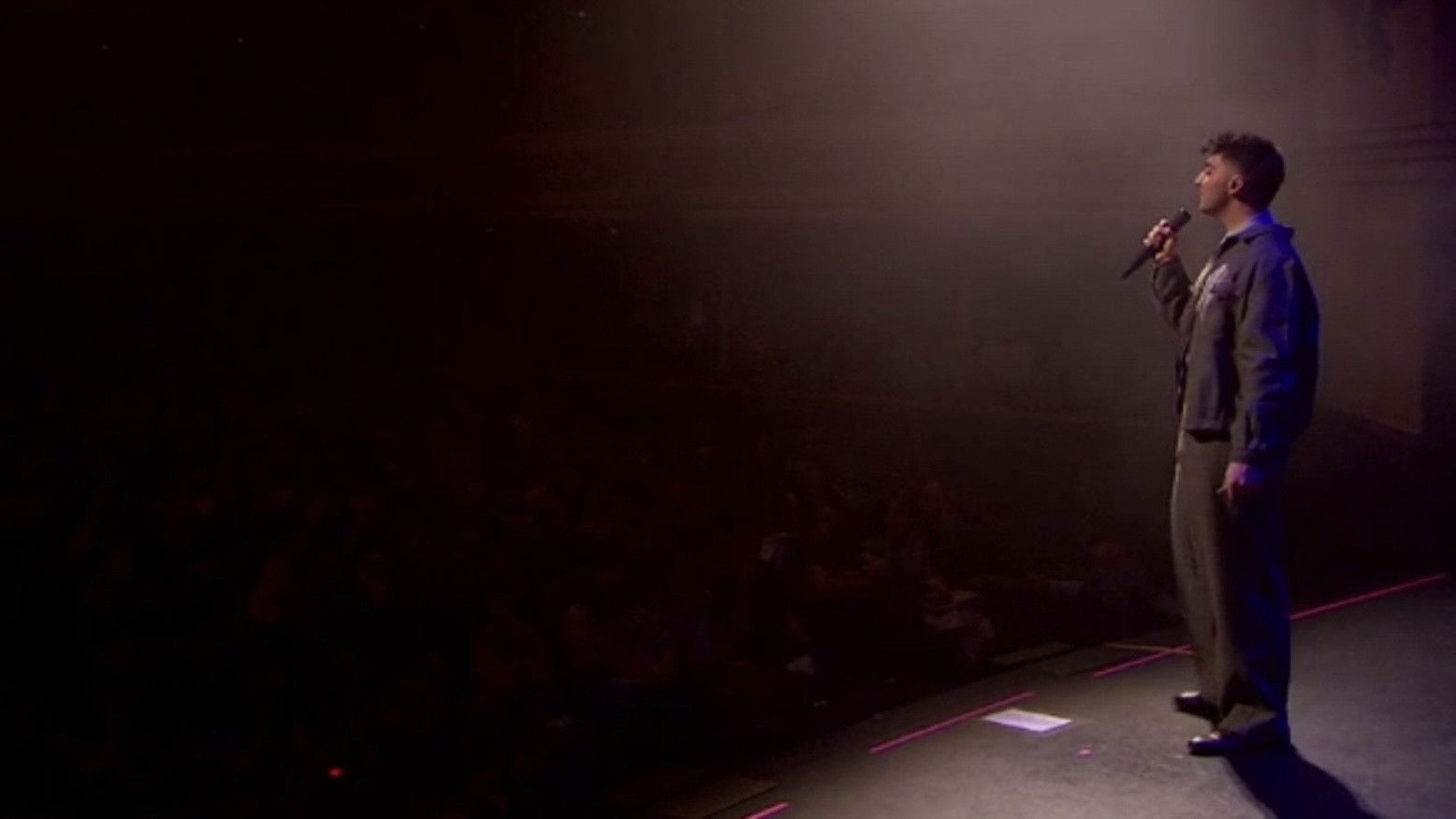 Backdrop for Juanjo Bona: Tan Mayor y Tan Niño