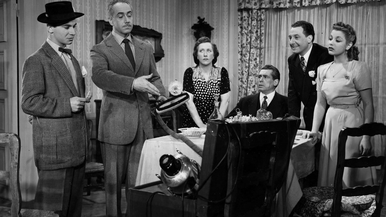 Backdrop for Los Pérez García