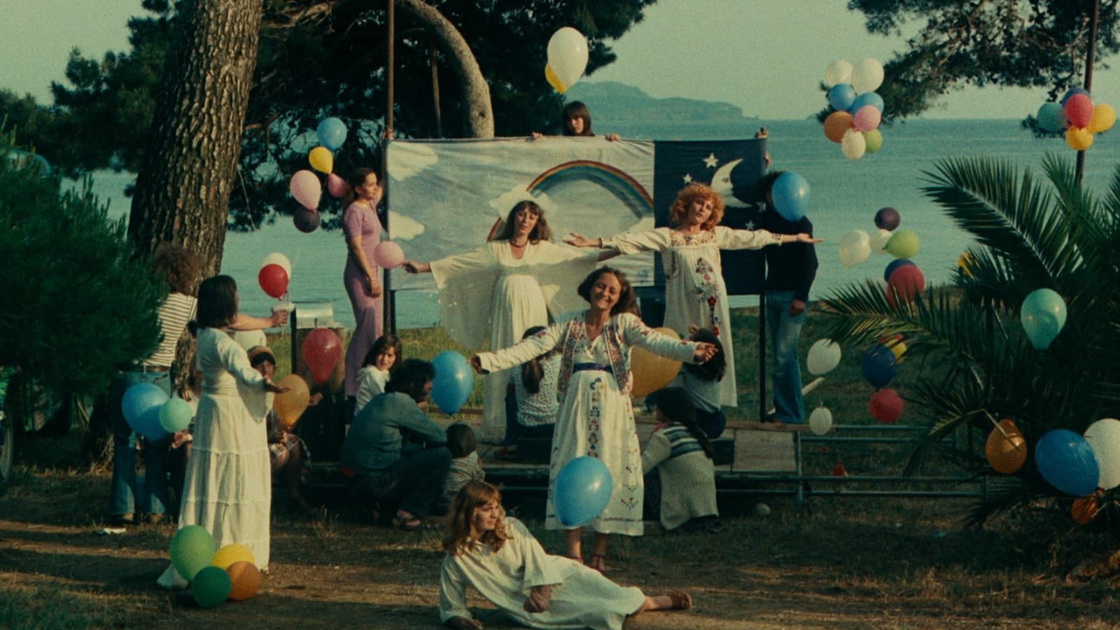 Backdrop for One Sings, the Other Doesn't