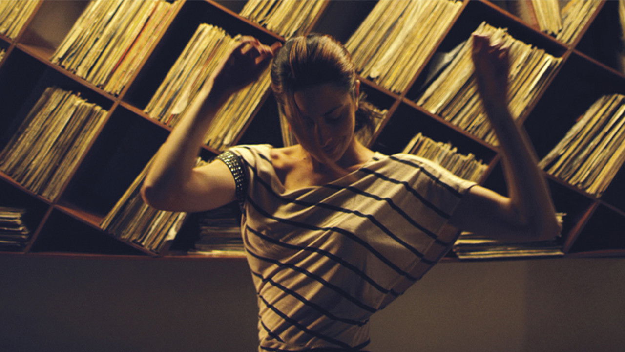 Backdrop for Porcelain Horse