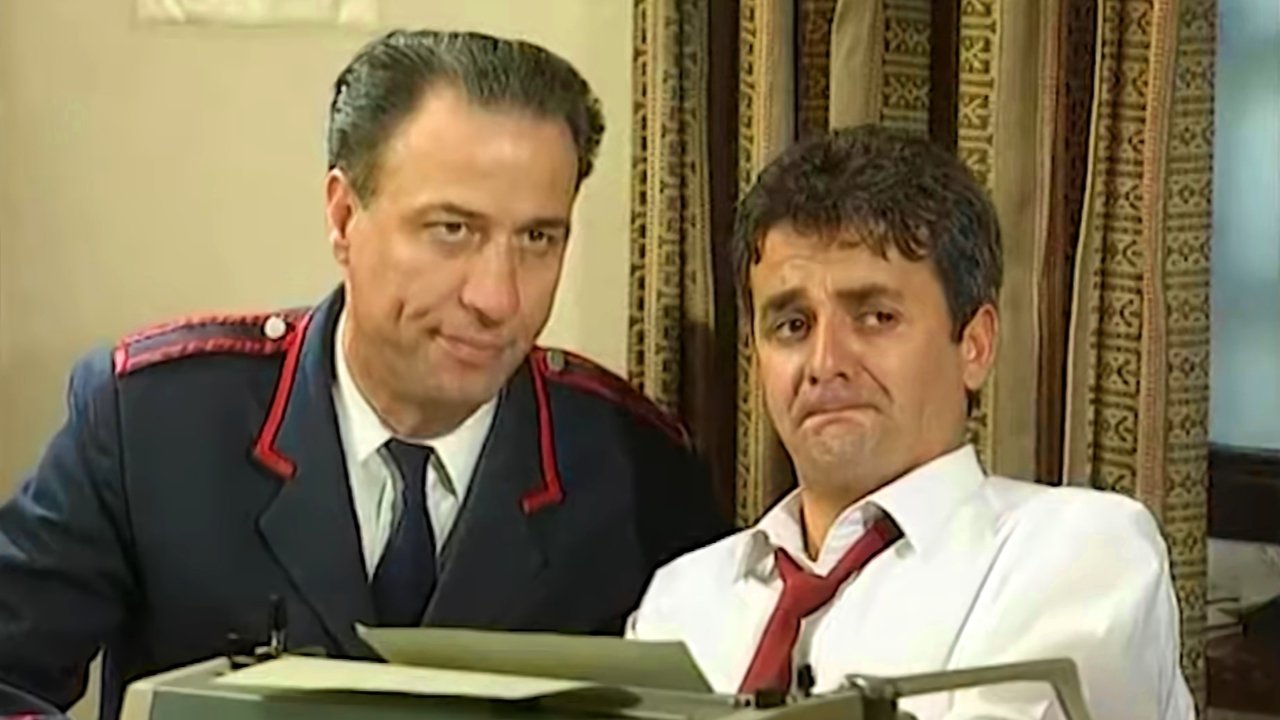 Backdrop for Saygılar Bizden