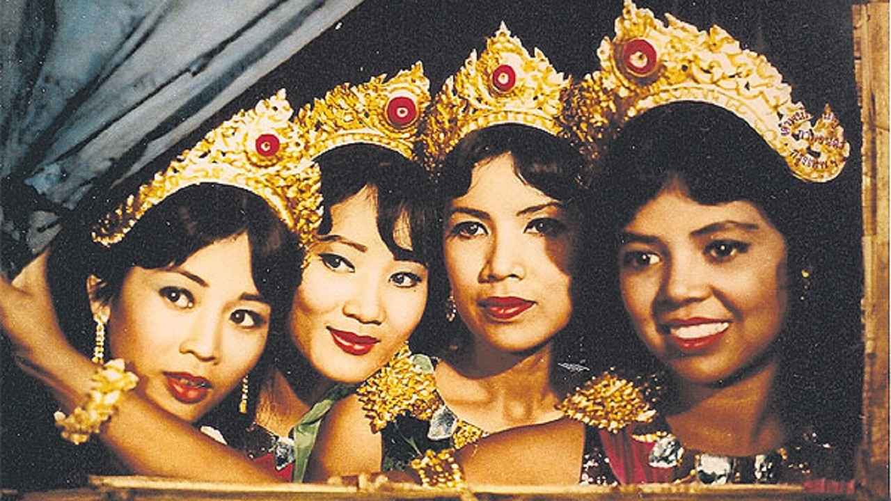 Backdrop for Puthisen and Lady Kong Rey