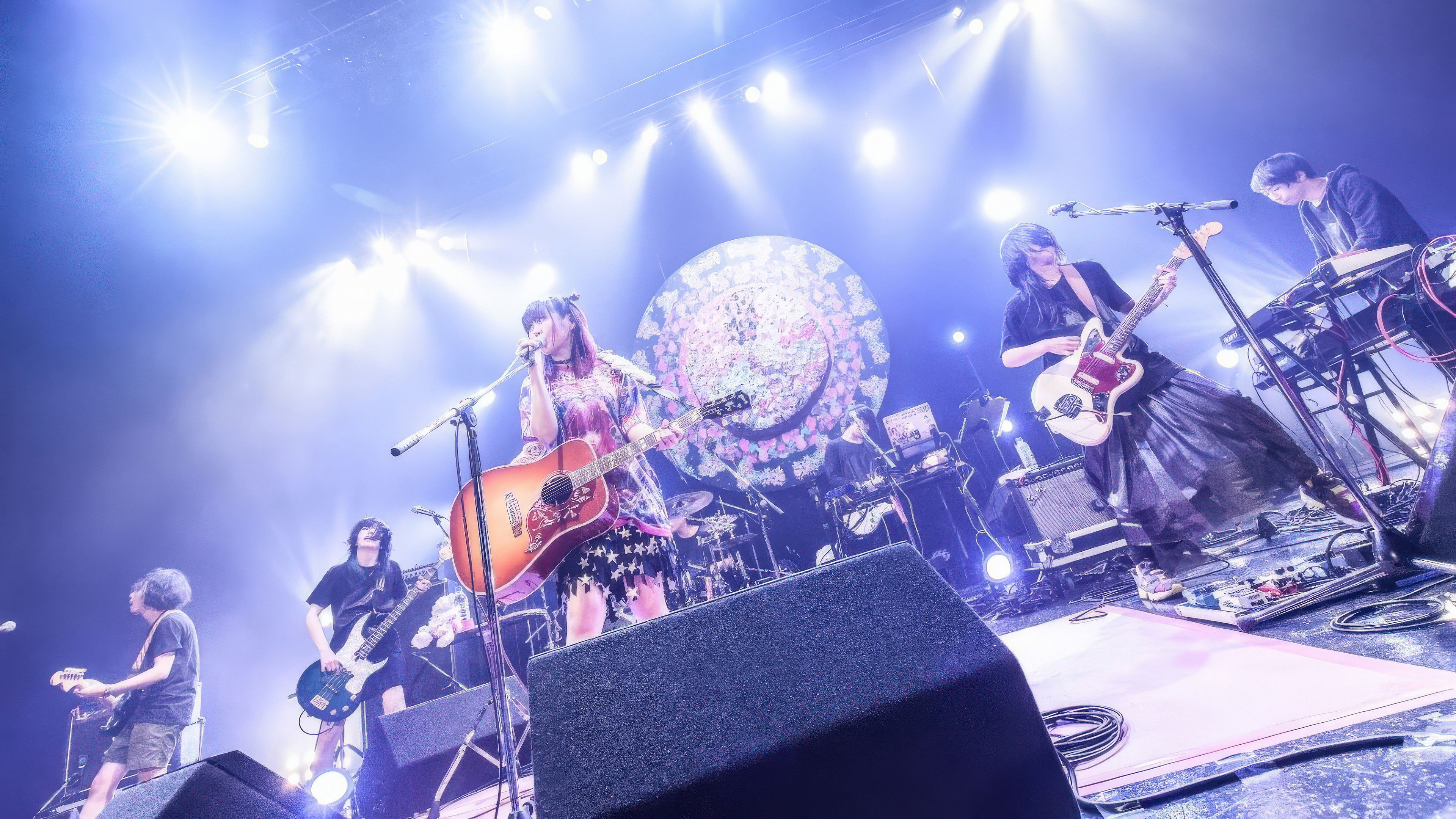 Backdrop for 全国ツアー「TOKYO BLACK HOLE TOUR」TOKYO●ZEPP TOKYOライブ映像