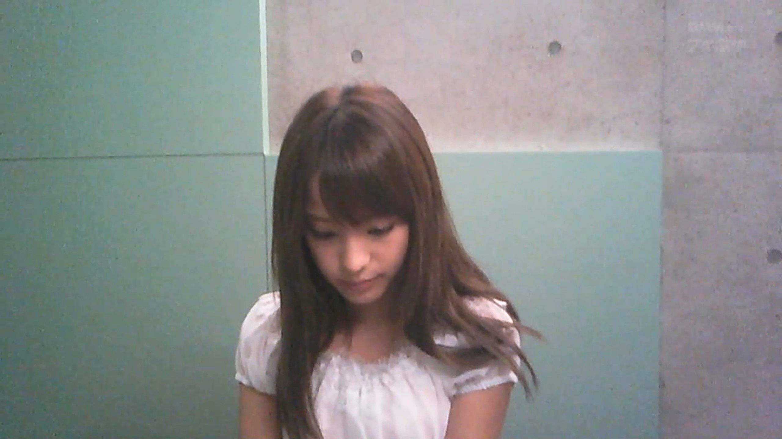 Backdrop for スキャンダル【熱愛編】 真剣交際でお持ち帰りされた桃乃木かな 盗撮映像 そのままAV発売！180分SPECIAL