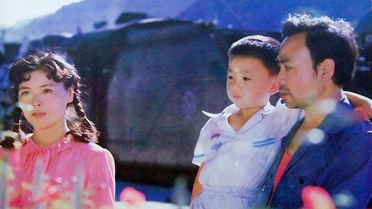 Backdrop for Guan jian shi ke