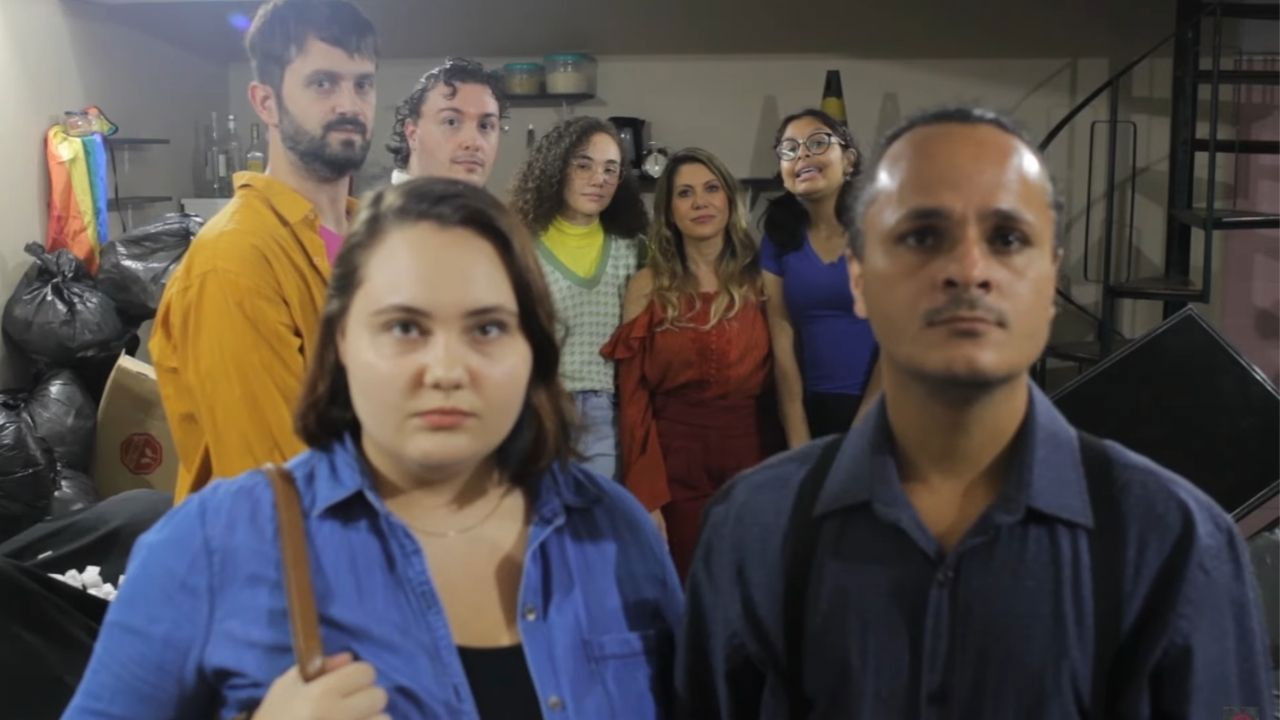 Backdrop for Álbum de Família