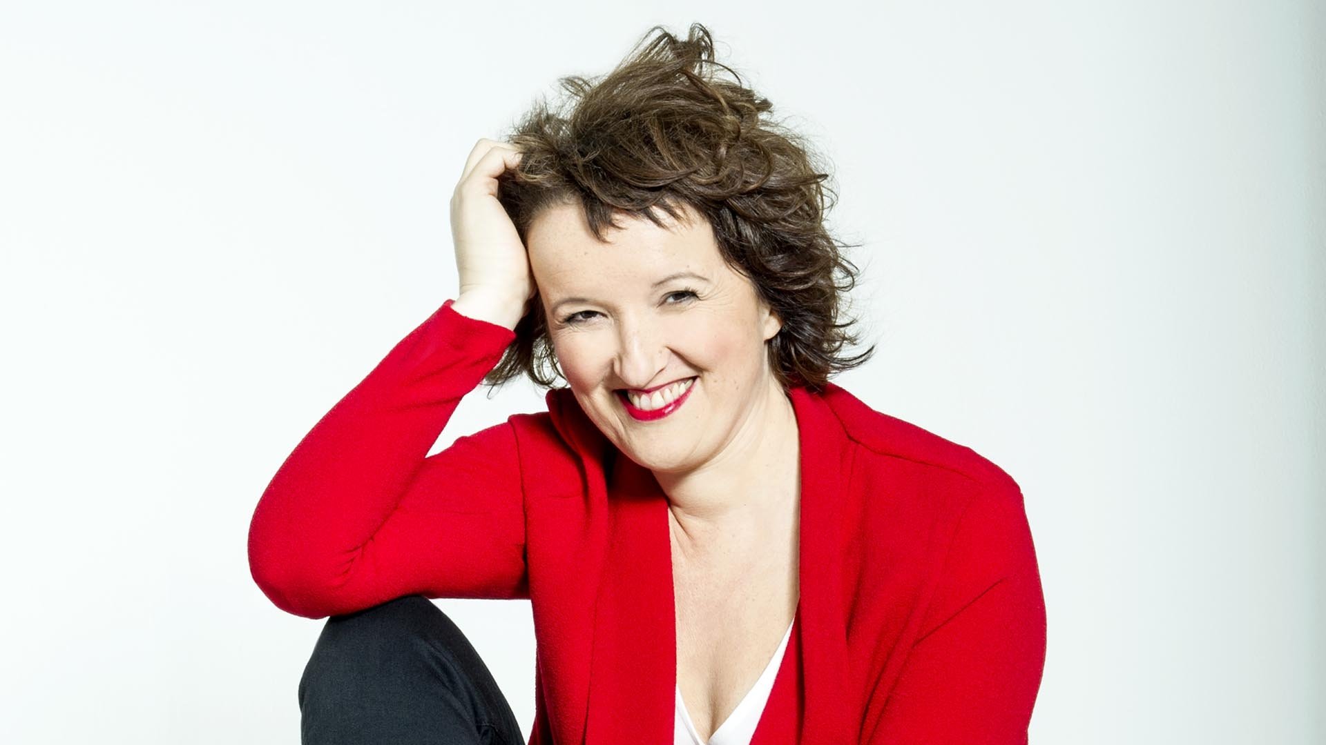 Backdrop for Anne Roumanoff : Aimons-nous les uns les autres, et plus encore…