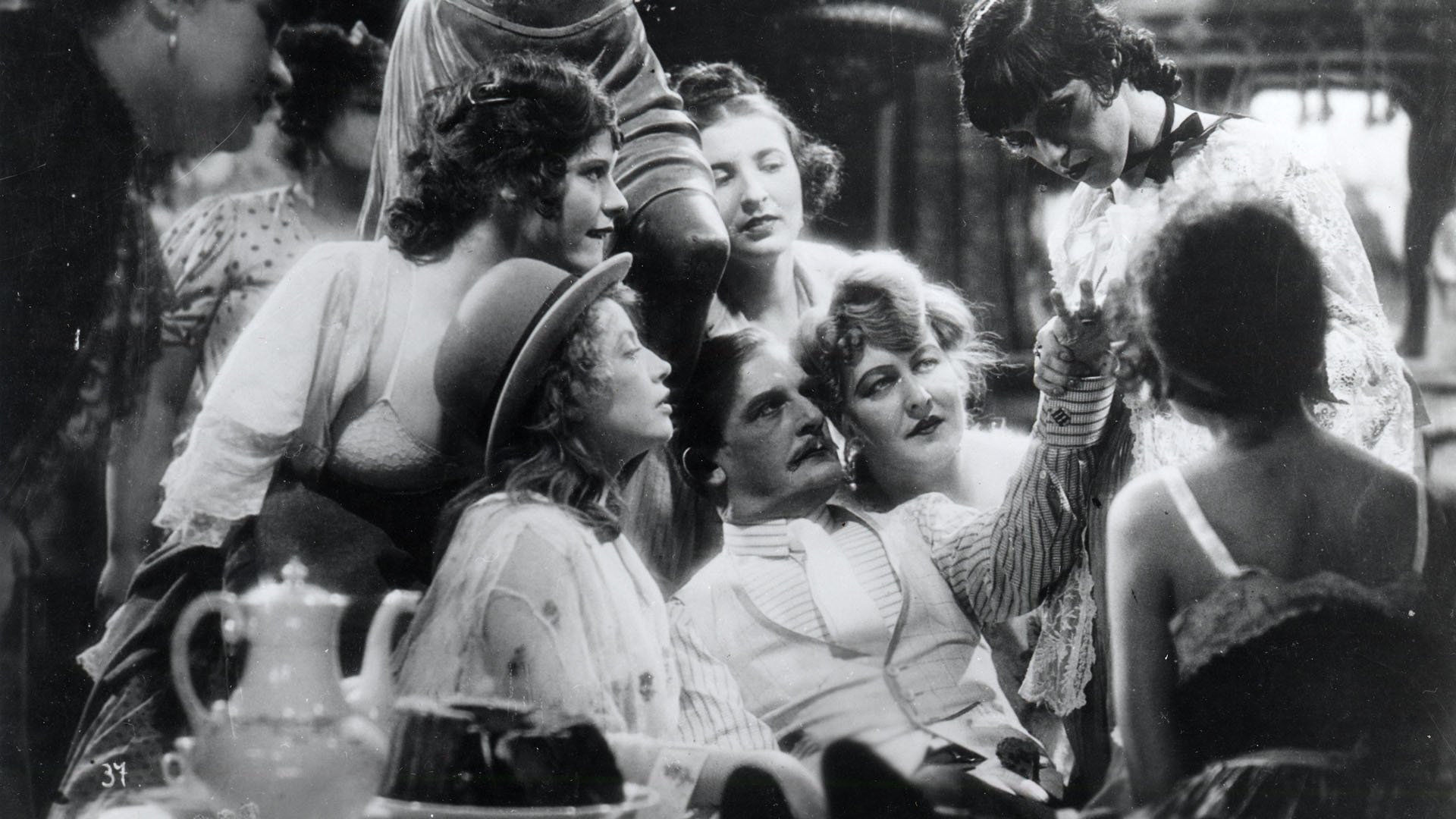 Backdrop for The Threepenny Opera