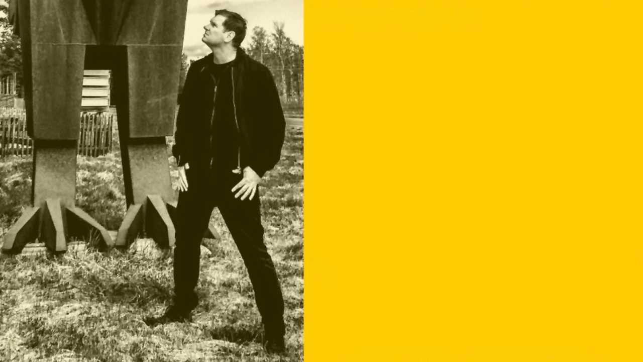 Backdrop for Al Pitcher – Big in Sweden