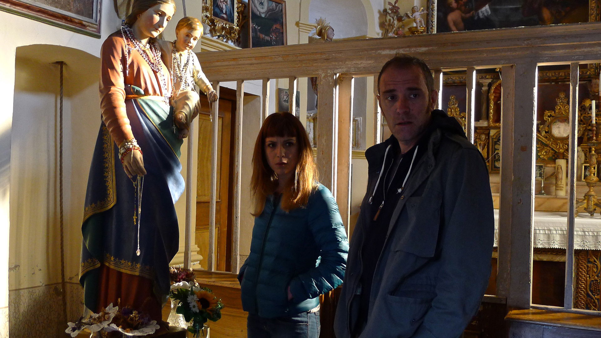 Backdrop for La sedia della felicità