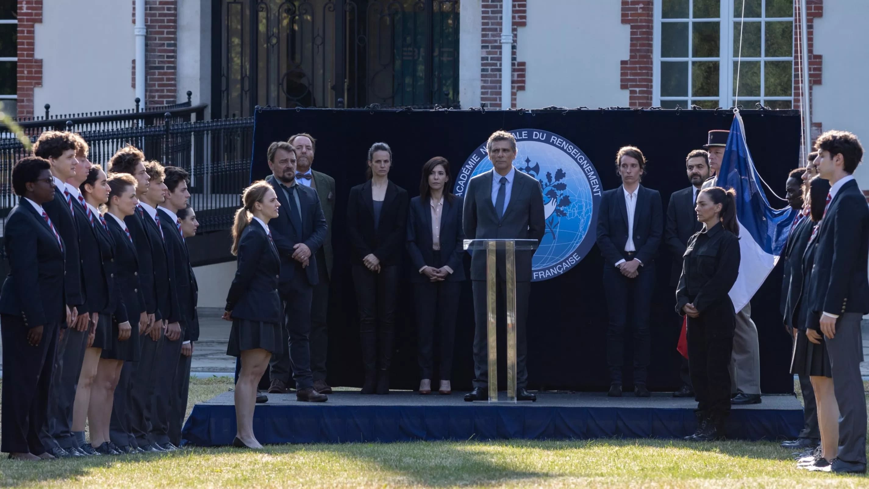 Backdrop for L'école des espions