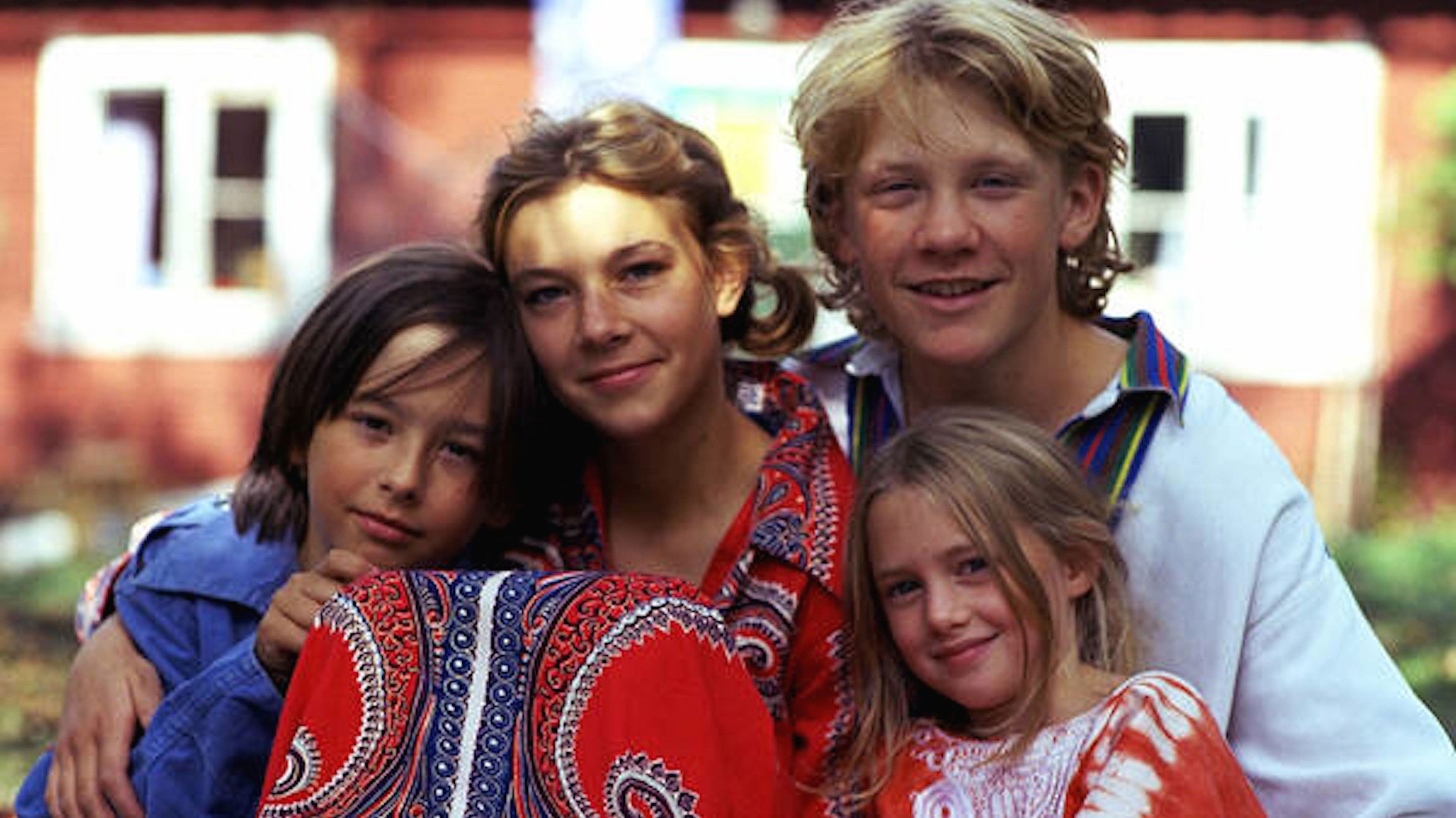 Backdrop for Barnen på Luna