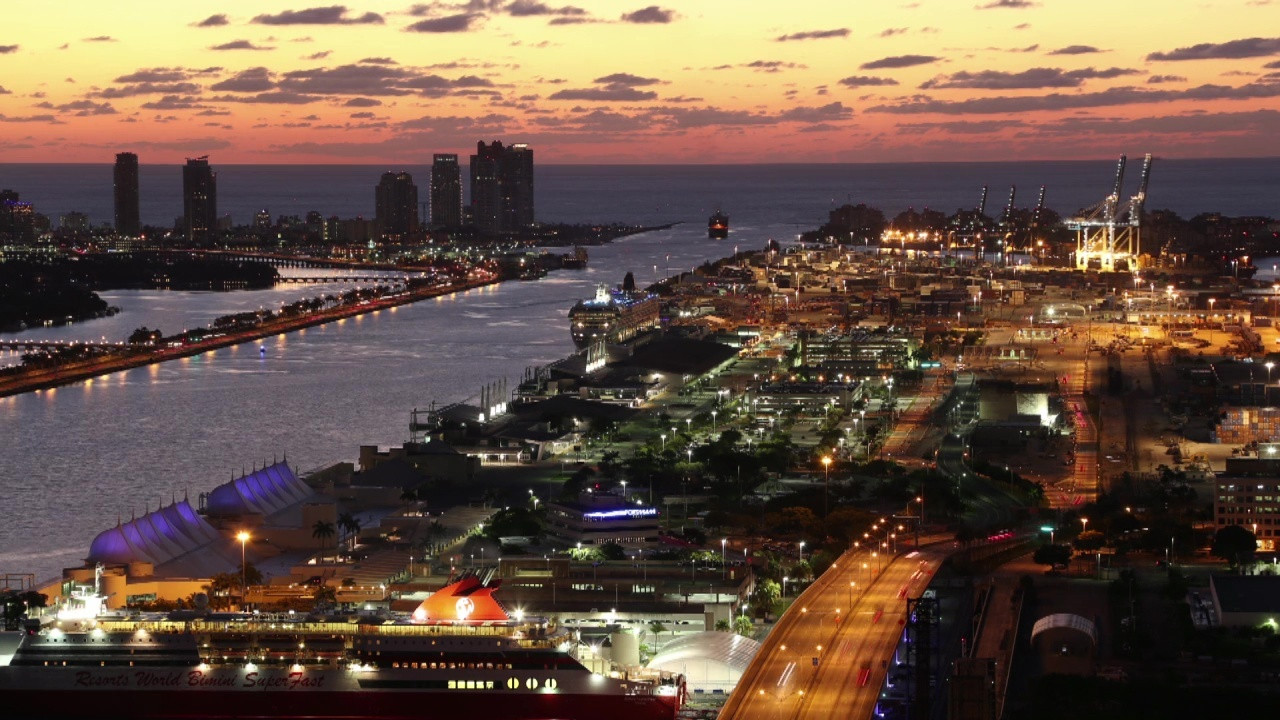 Backdrop for Hidden Agenda