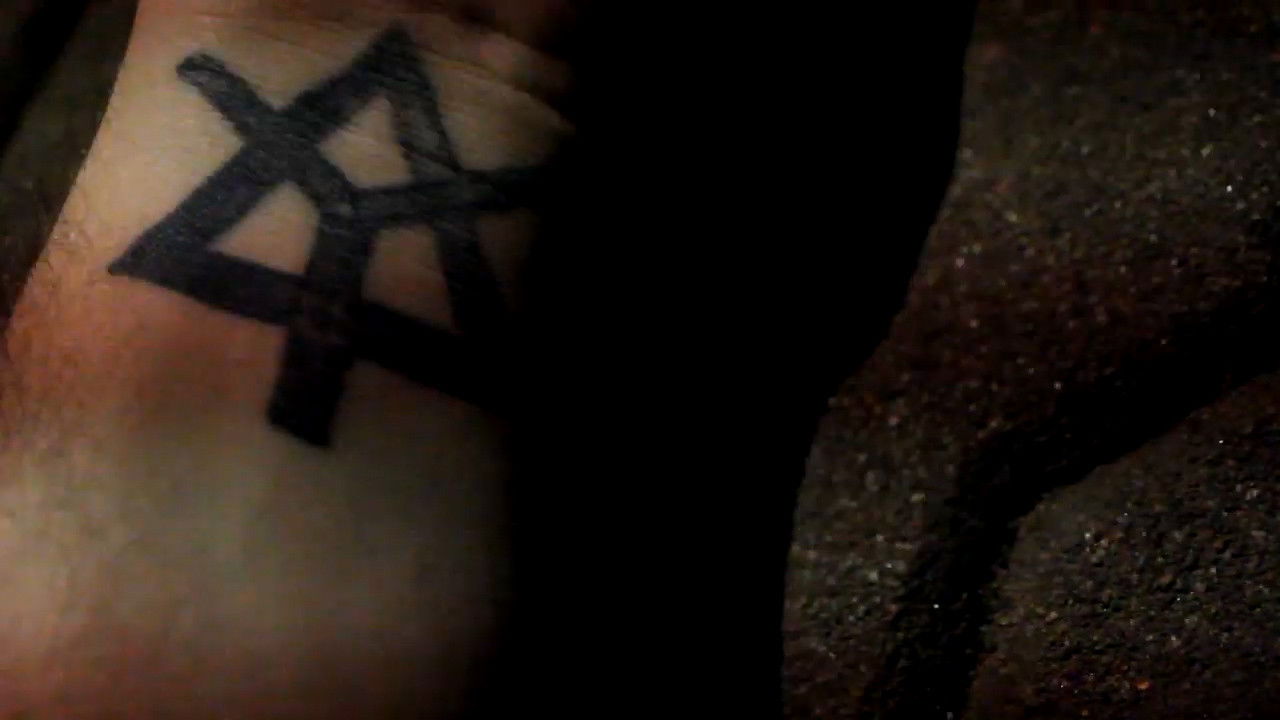 Backdrop for .Pursuit.Nowiale.: Richiamo a Lungo Termine